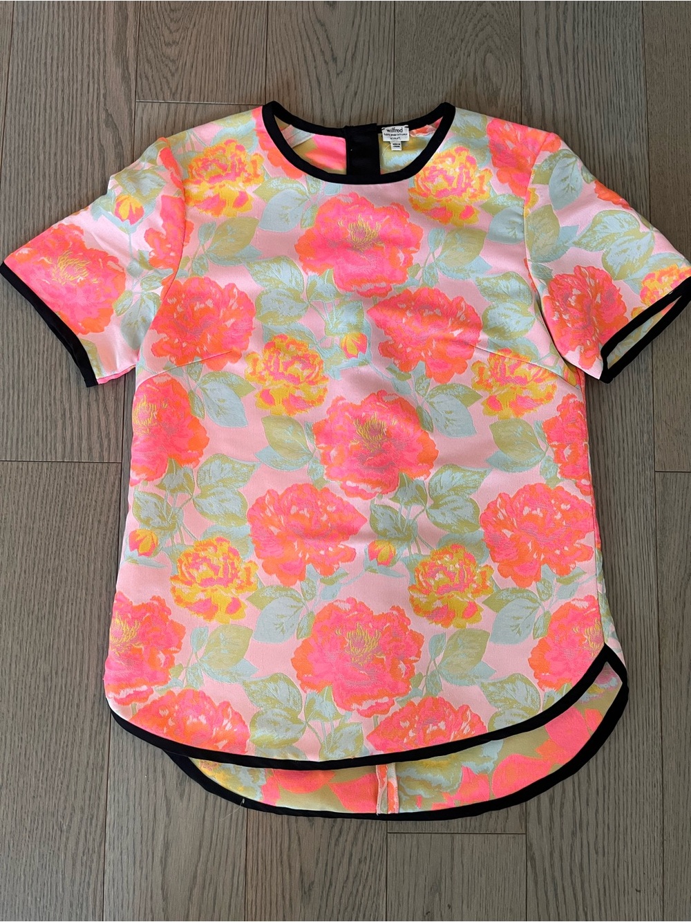 WILFRED |XS | Beautiful Floral Tee in Neon Pink, Yellow & Green with Black Trim